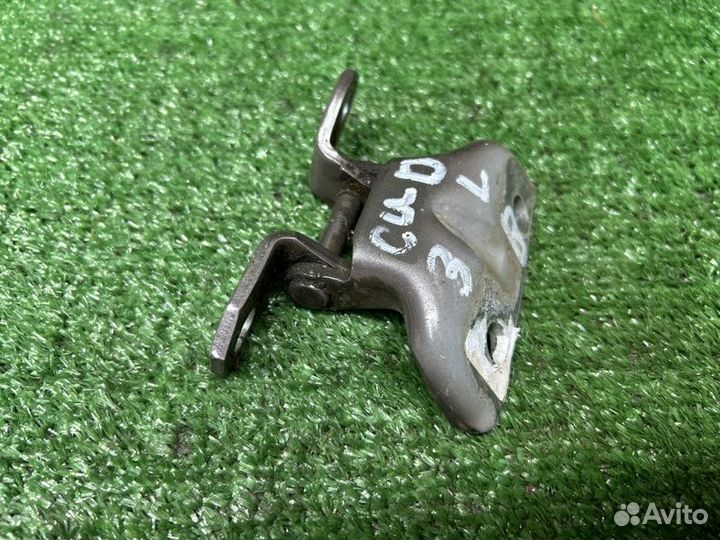 Петля двери задняя левая Kia Ceed ED