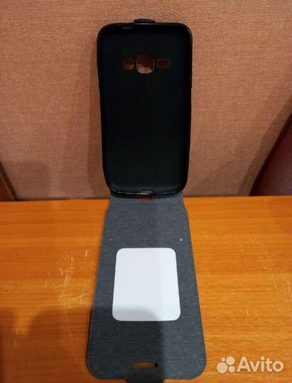 Чехол откидной для Самсунг Галакси J 1