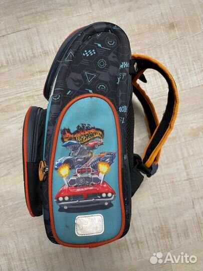 Школьный рюкзак