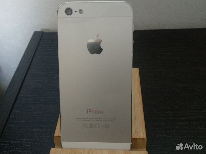 iPhone 5, 16 ГБ