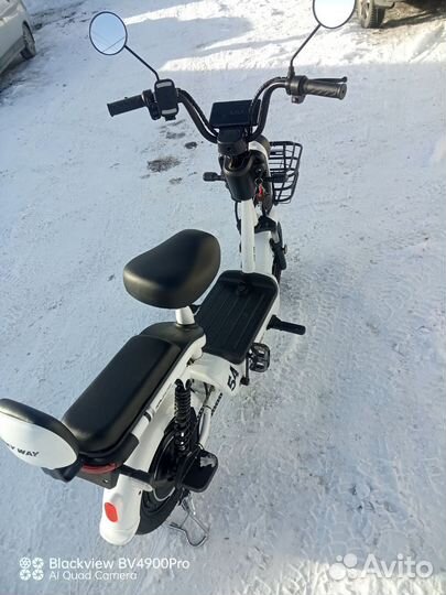 Электроскутер в ниличии