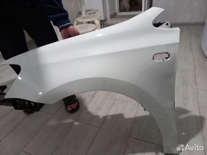 Крыло капот