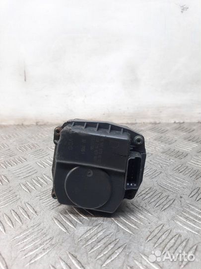 Дроссельная заслонка Peugeot 307 кабриолет 2.0 RFJ