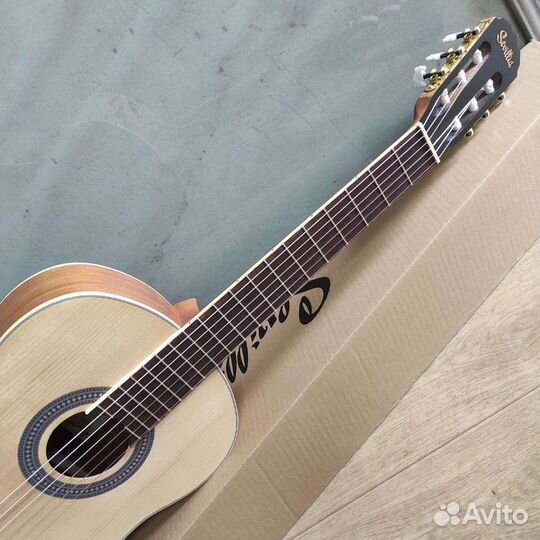 Гитара классическая для обучения Индонезия