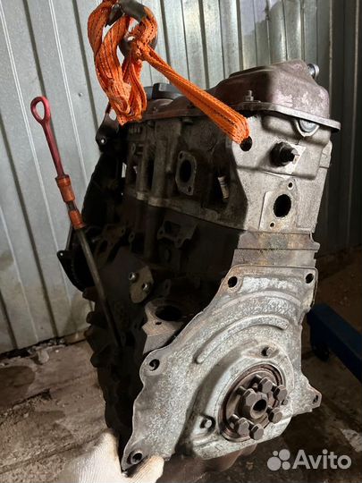 Двигатель Volkswagen Vento седан 1.8 AAM 1992