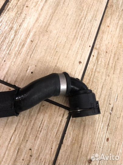 Патрубок системы охлаждения Audi A6 С6