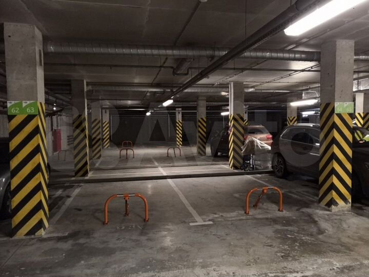 Машиноместо, 13 м²