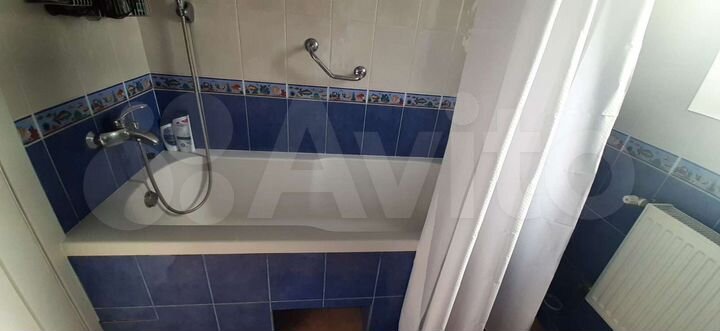 Дом 412,8 м² на участке 5,1 сот.