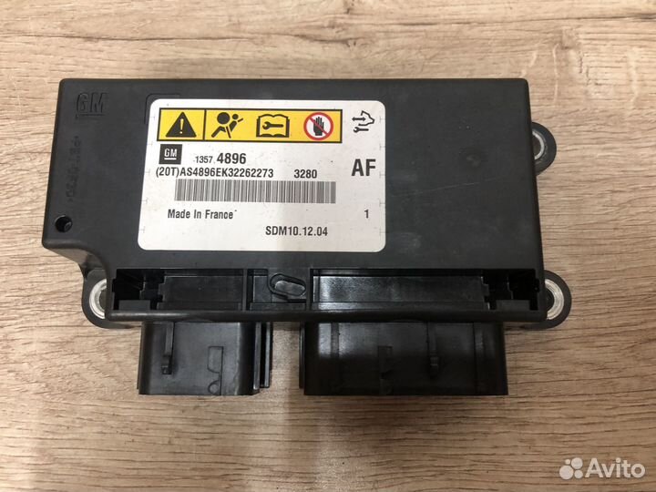 Блок SRS Opel Astra j