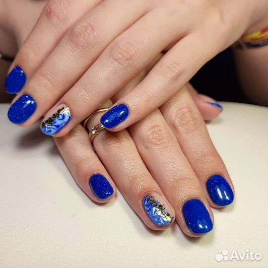 Модель на маникюр с покрытием гель лак