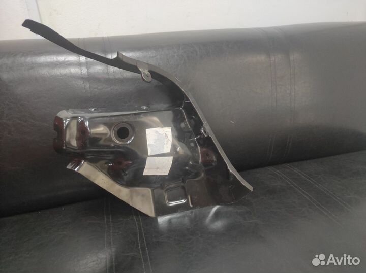 Панель фонаря правая Kia Rio 4 17