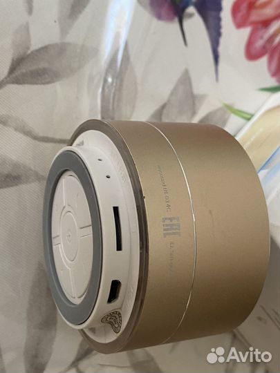 Блютуз колонка