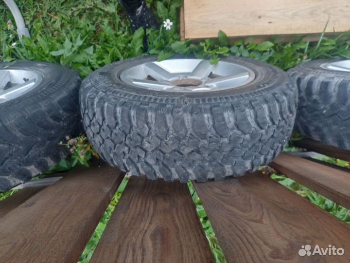 Грязевые колеса на ниву r15