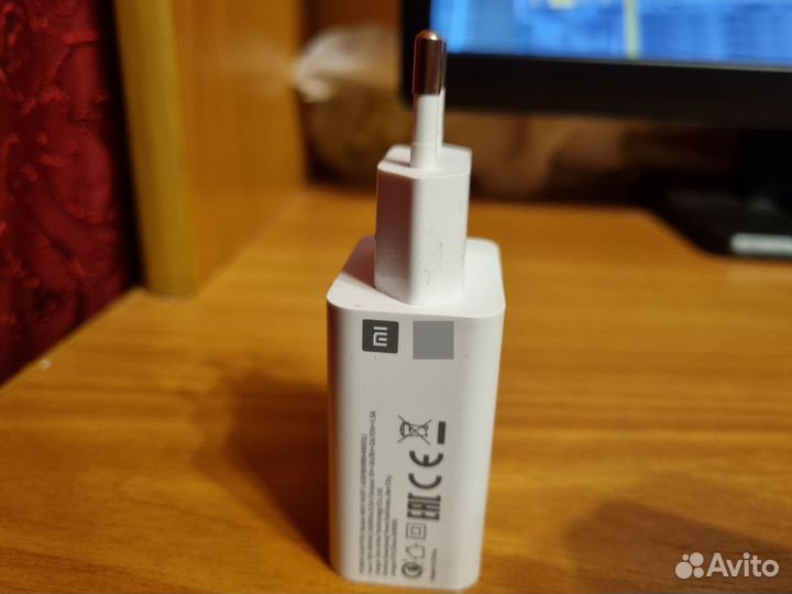 Блок питания для телефона