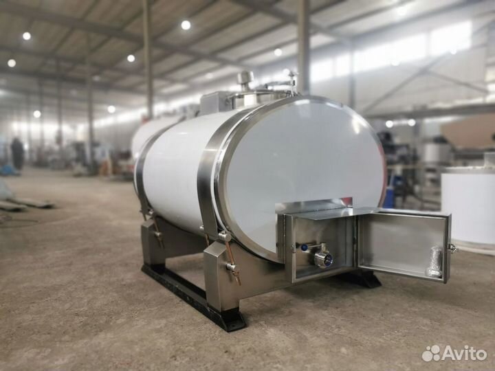 Термос для перевозки молока 600л,автоцистерна