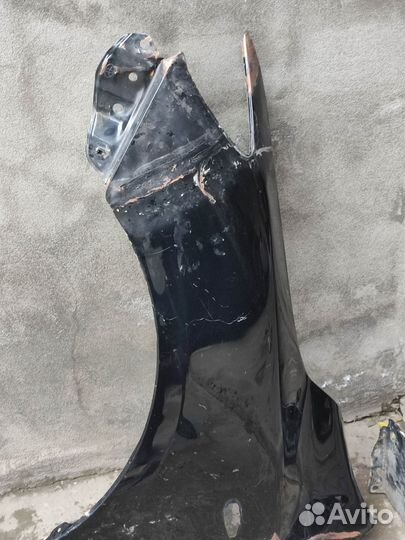 Крыло переднее левое toyota corolla 150