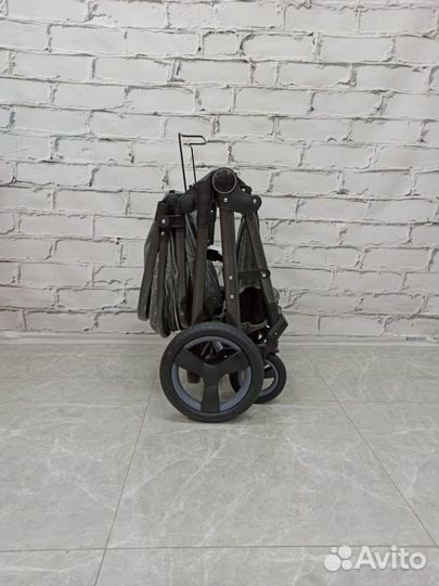 Аренда - Коляска Luxmom трансформер