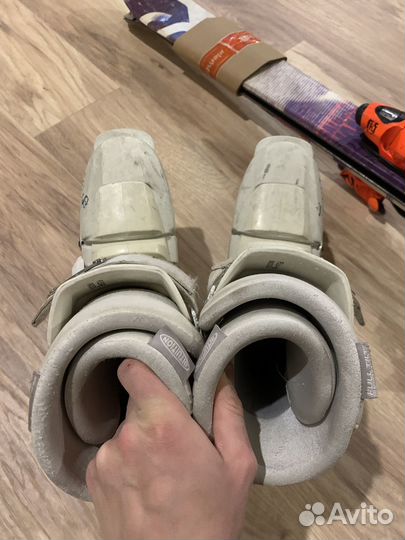 Комплект горные лыжи и ботинки