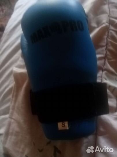 Шлем. Боксерские перчатки детские