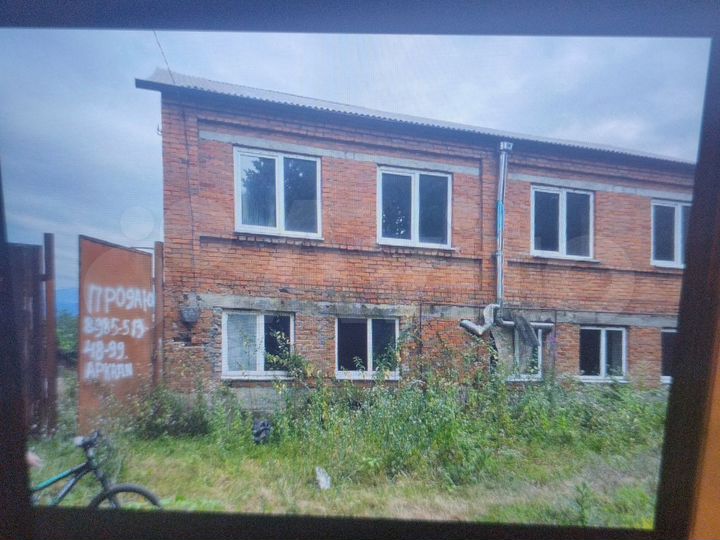 Дом 240 м² на участке 7 сот.