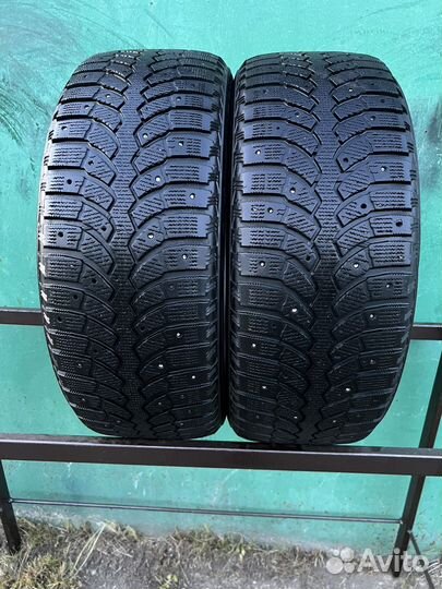 Bridgestone Blizzak Spike-01 205/55 R16 91T