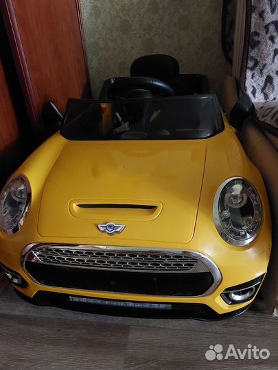 Детский электромобиль бу