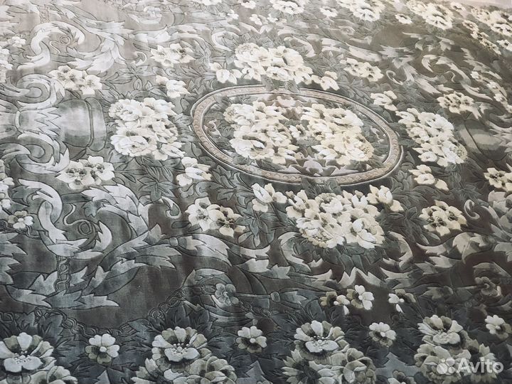 Ковер новый