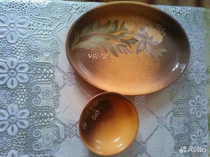 Бокалы и блюдца