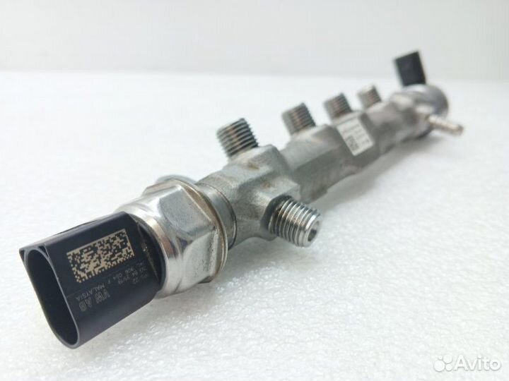 Топливная рейка (рампа) Audi Q5 FY 2.0 DET 2019