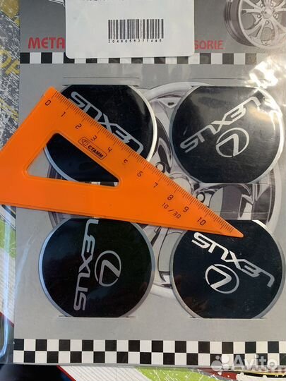 Наклейки на колпаки