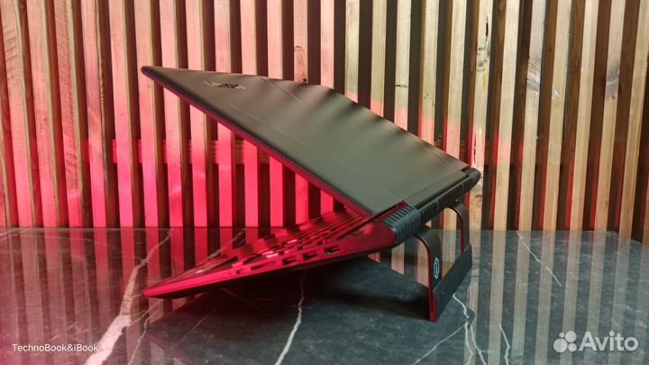 Игровой ноутбук Lenovo Legion Y520 на Core I5