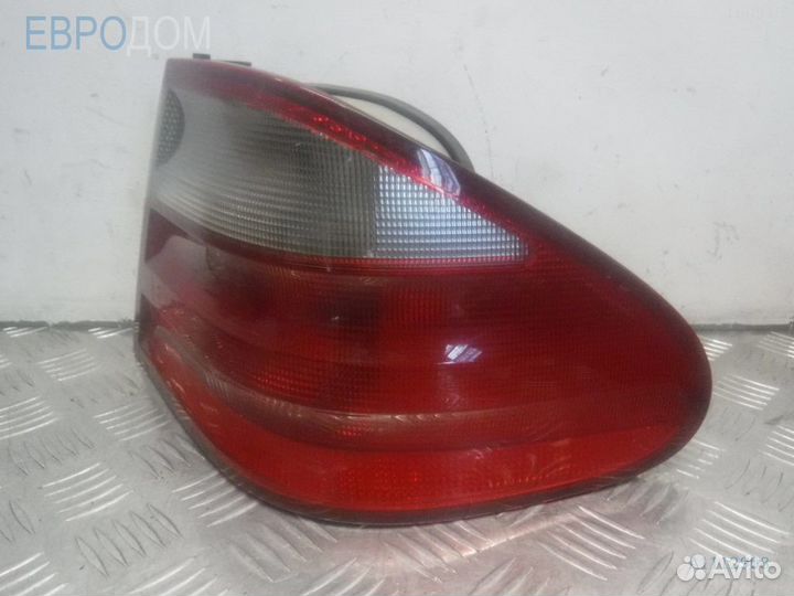 Стоп правый в крыло mercedes W208 s1112998