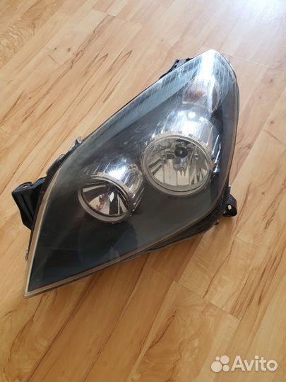 Фара левая на opel astra h