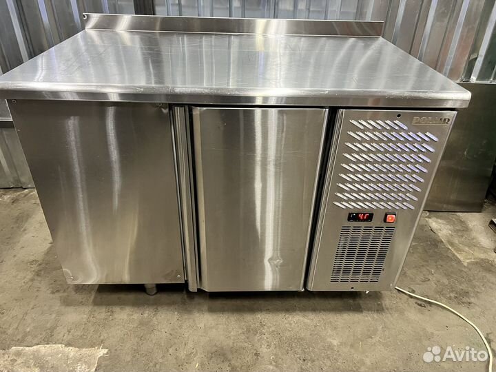 Холодильный стол Polair
