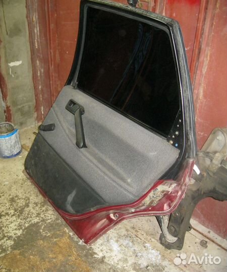 Дверь задняя правая VW Passat B3 седан