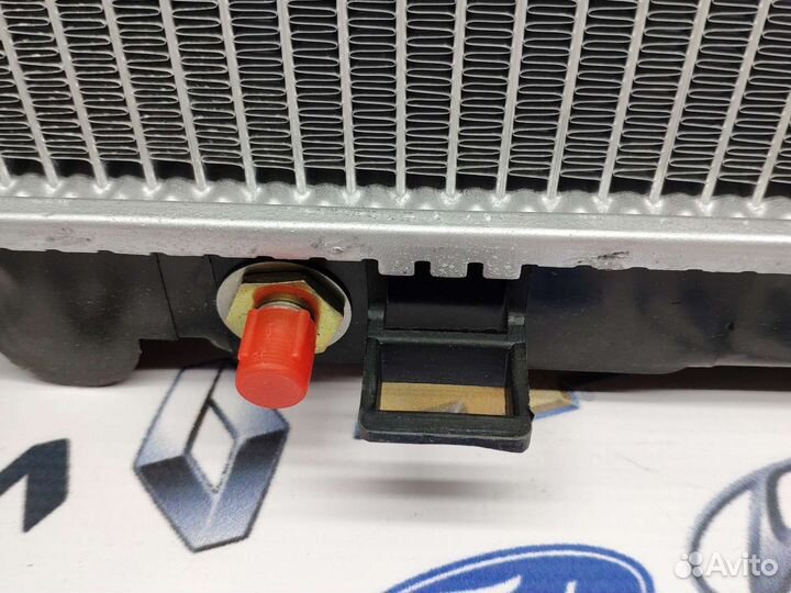 Радиатор охлаждения Nissan Murano Z50 (03-08)