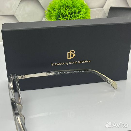 Солнцезащитные очки David Beckham