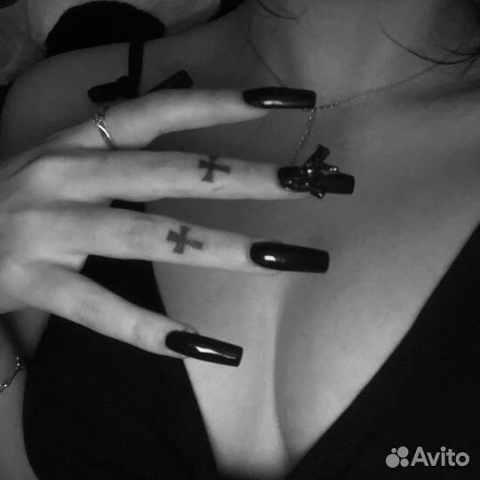 Наращивание ногтей на дому