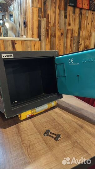 Сейф juwel 4553