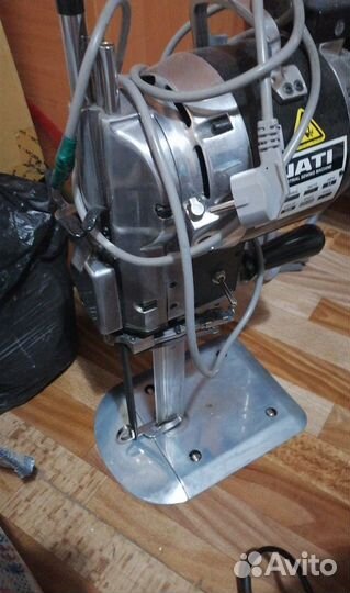 Петельная машина