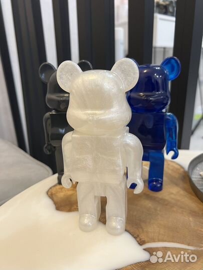 Дизайнерская фигурка медведь bearbrick