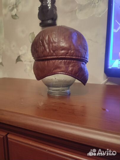 Мужская кожаная кепка 58размер