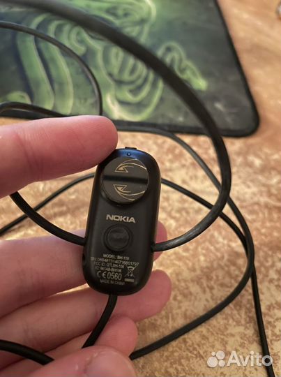 Беспроводной микро-наушник