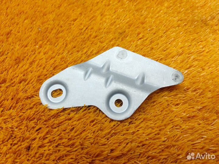 Кронштейн педали газа Volkswagen Tiguan 5N cawa