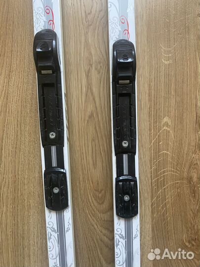 Беговые лыжи Tisa (Тиса) полный комплект