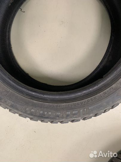 Goodyear Ultra Grip Ice Arctic 2 245/45 R17 97T