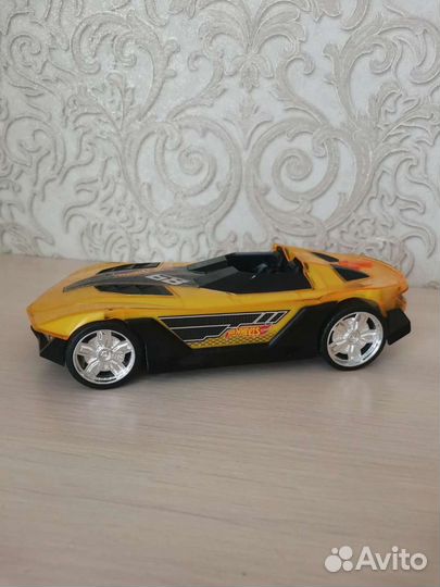 Машинка музакальная светащаяся Hot Wheels