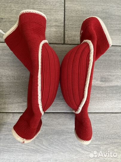 Наколенники