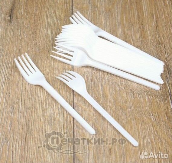 Вилка столовая пластиковая белая