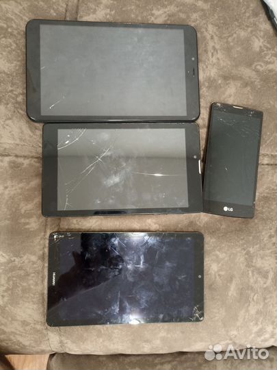 Планшет и телефон